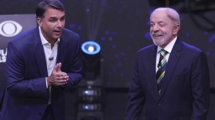 Lula y Flávio Bolsonaro chocan en debate por las sospechas de corrupción de sus entornos